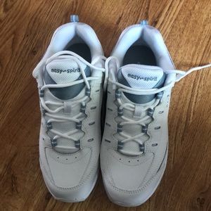 Easy spirit wide leather sneakers